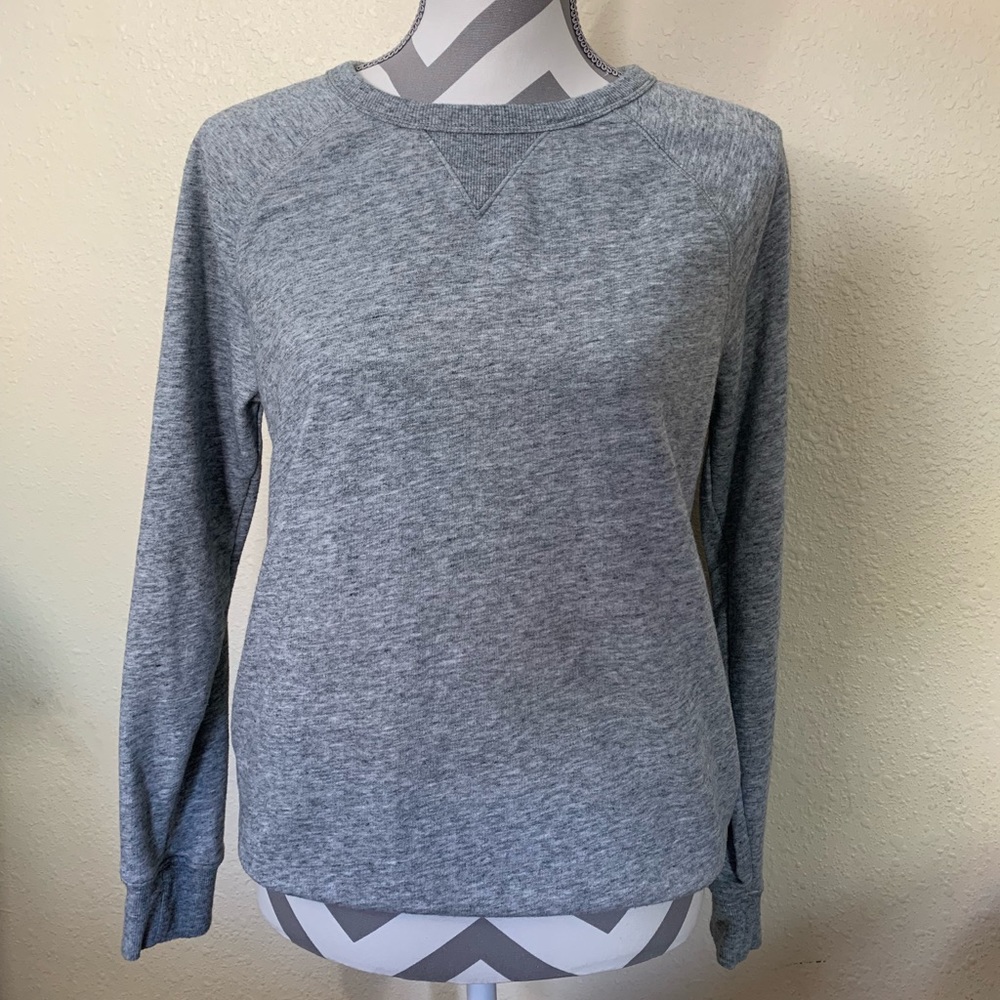 Gray sweatshirt